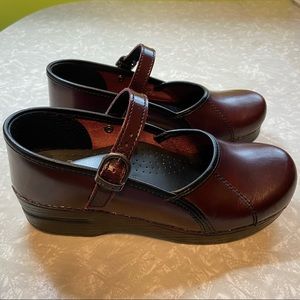 DANSKO• Mary Jane Marcelle clogs size 38